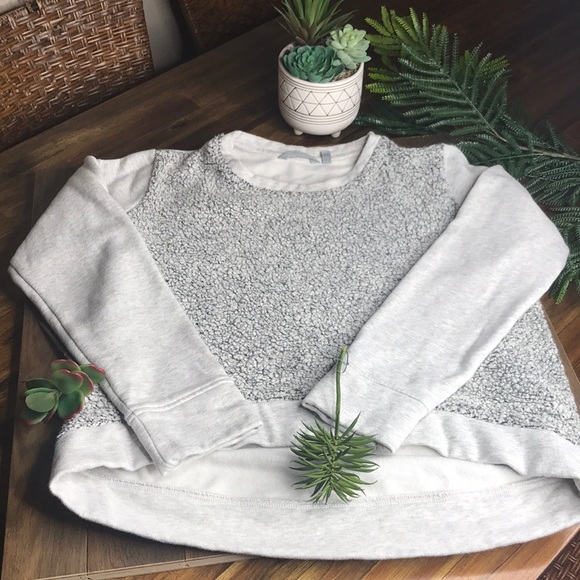 Athleta Grey Wool Blend Sweatshirt Size Medium - Picture 2 of 8